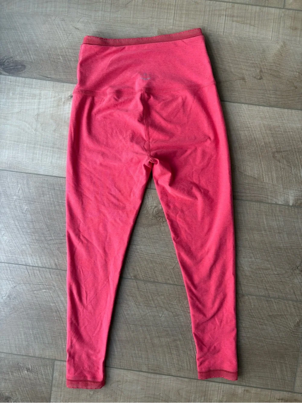 NWOT Beyond Yoga Allure Spacedye Lace Trim Leggings. Red Ash Heather. Size M - Picture 11 of 11